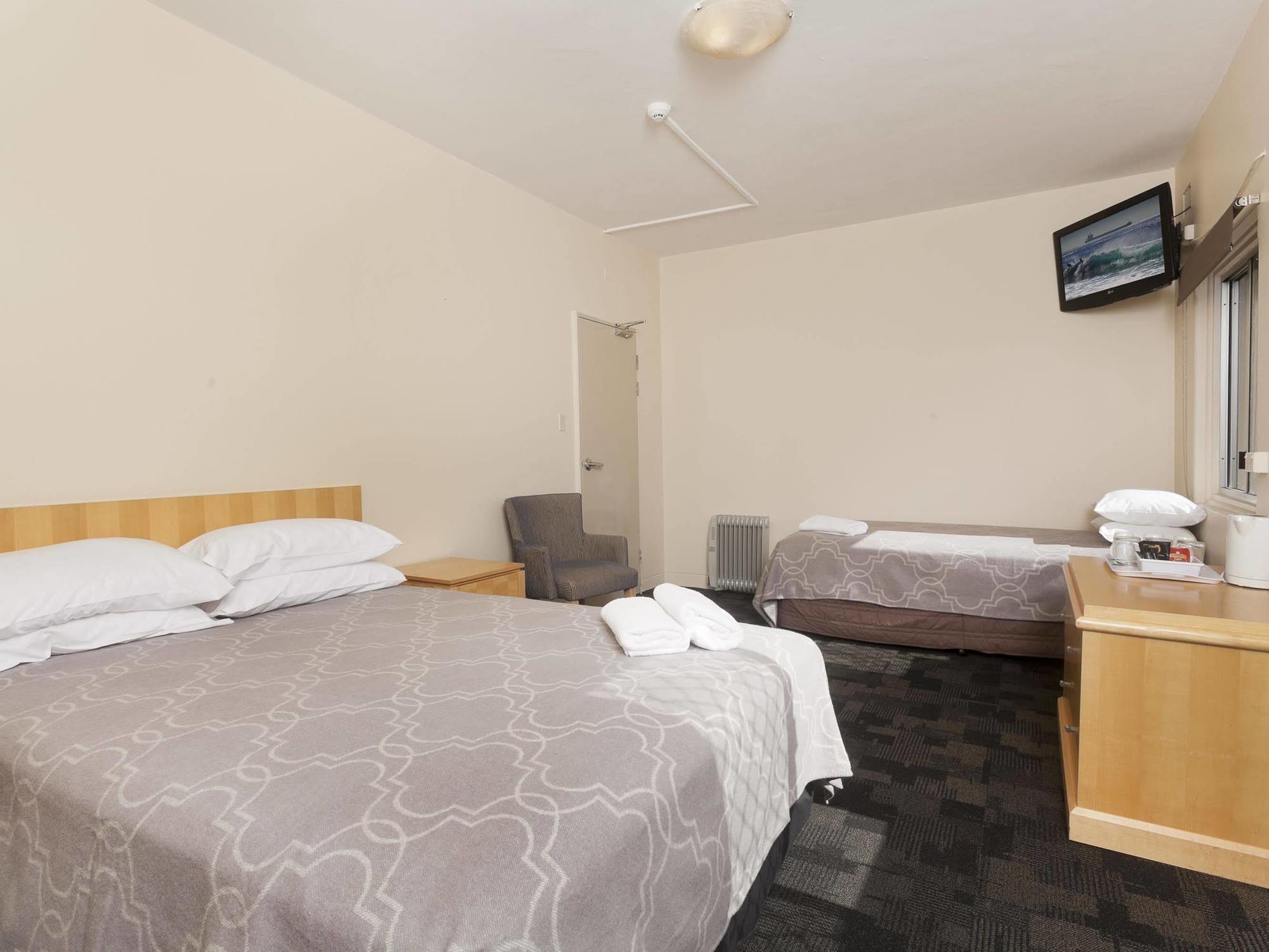 Shortland Budget Accommodation Jesmond Dış mekan fotoğraf