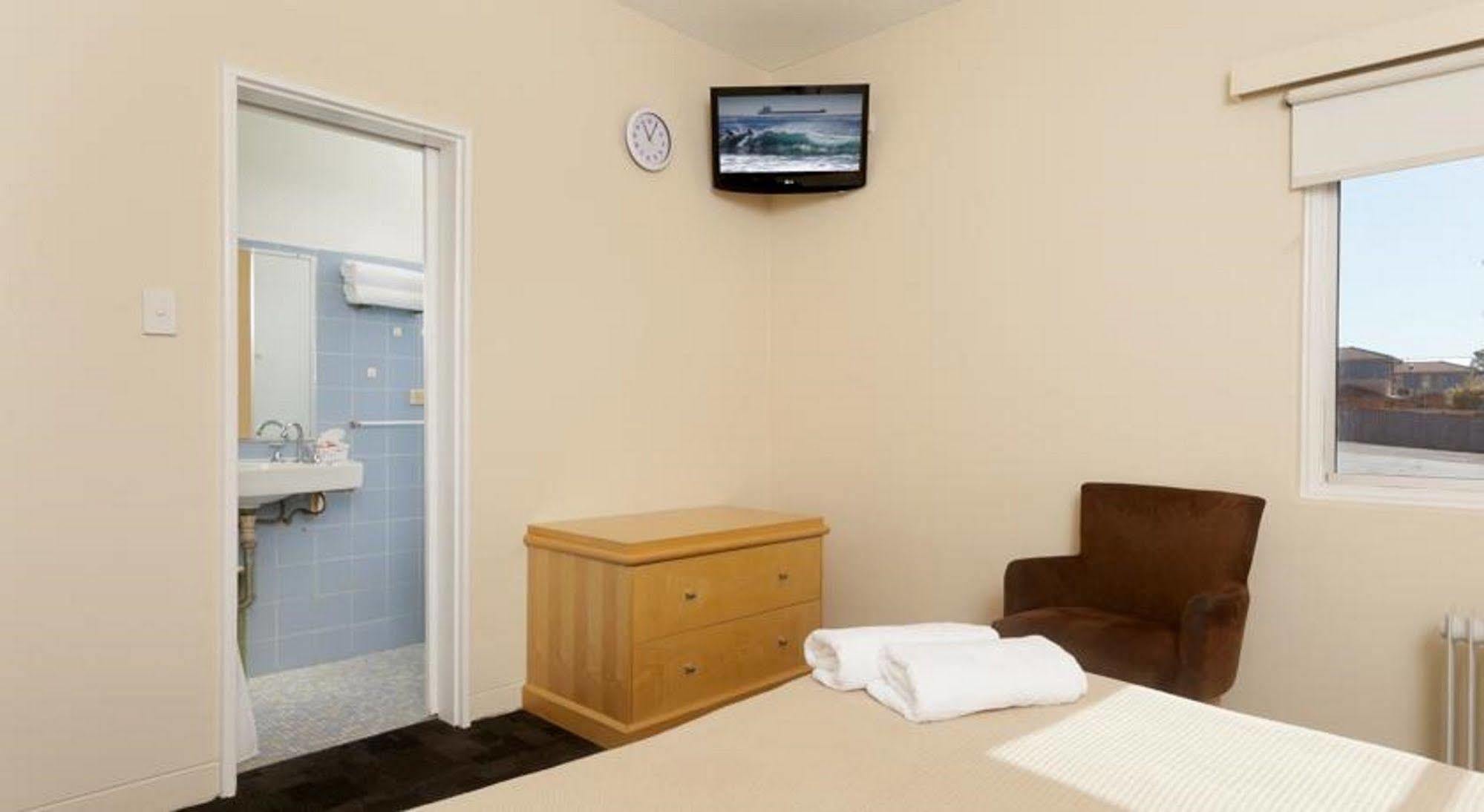 Shortland Budget Accommodation Jesmond Dış mekan fotoğraf